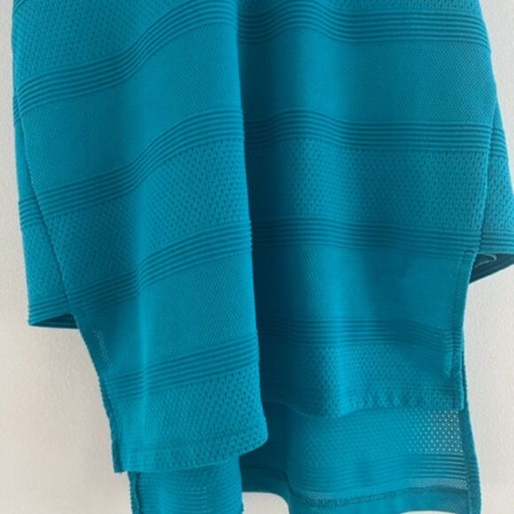 A|X Armani Exchange Women's Mesh High-Low Cami Size Medium Turquoise Gem - Picture 8 of 11